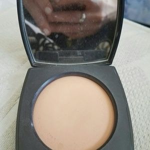 Chanel Les Beiges Healthy Glow Sheer Colour