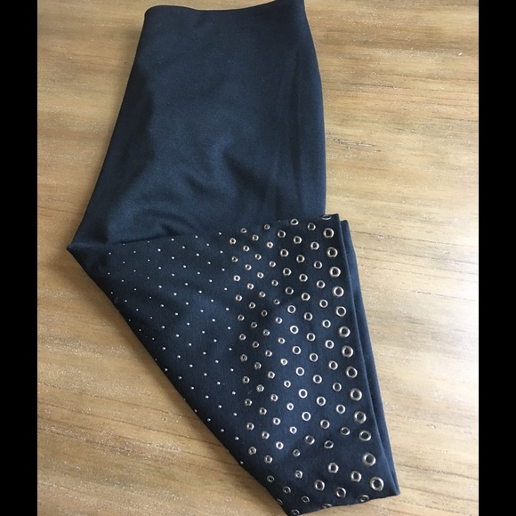 💥CLEARANCE💥 - Picture 3 of 4