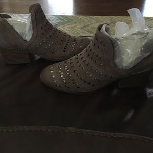 Fergalicious wrangler booties