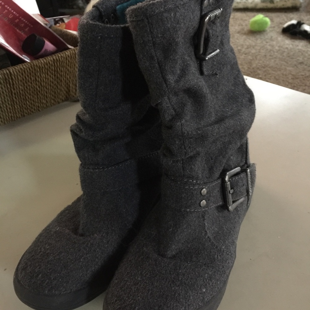 Grey Blowfish Malibu ankle boots size 7.5