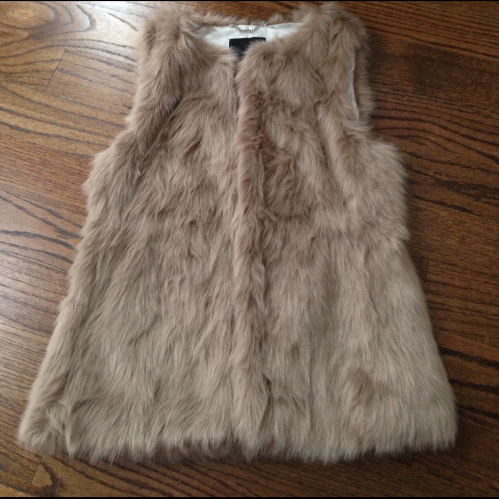 Banana Republic faux fur vest