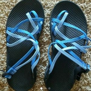 Women's size 6 blue chacos