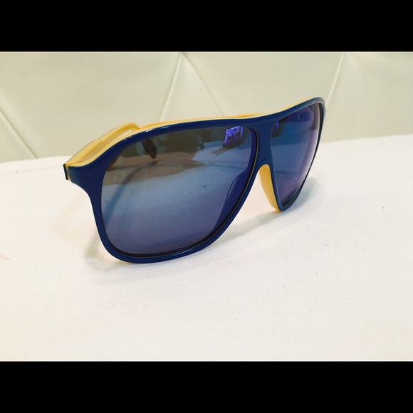 Dolce & Gabbana Blue and Yellow Mirror Sunglasses main image 4