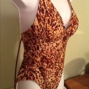 Victoria secrets one piece swim suit ❤️