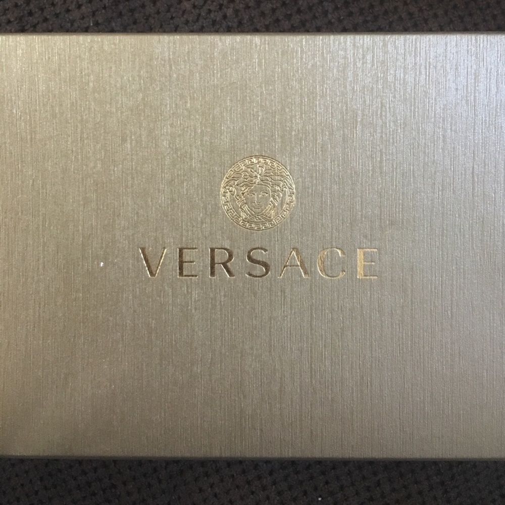 Versace sampler