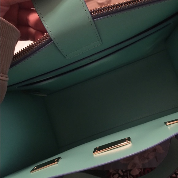 NEW Kate Spade purse w matching wallet!! - Picture 4 of 8