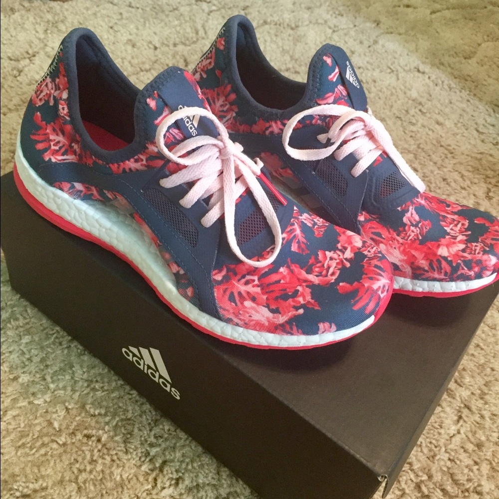 Adidas women's boost 7.5