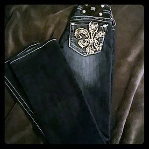 Like New Miss Me Jeans