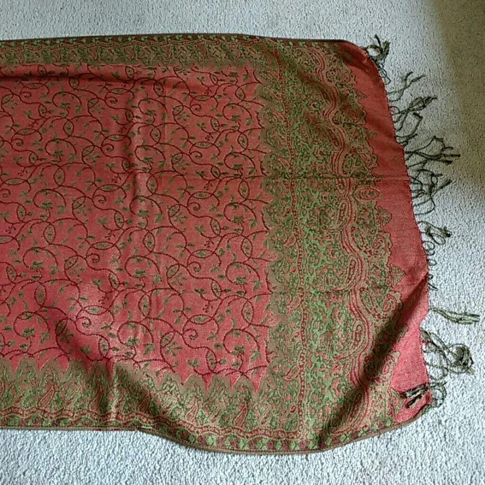Pashmina scarf