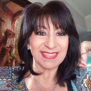 Meet your Posher, Olivia