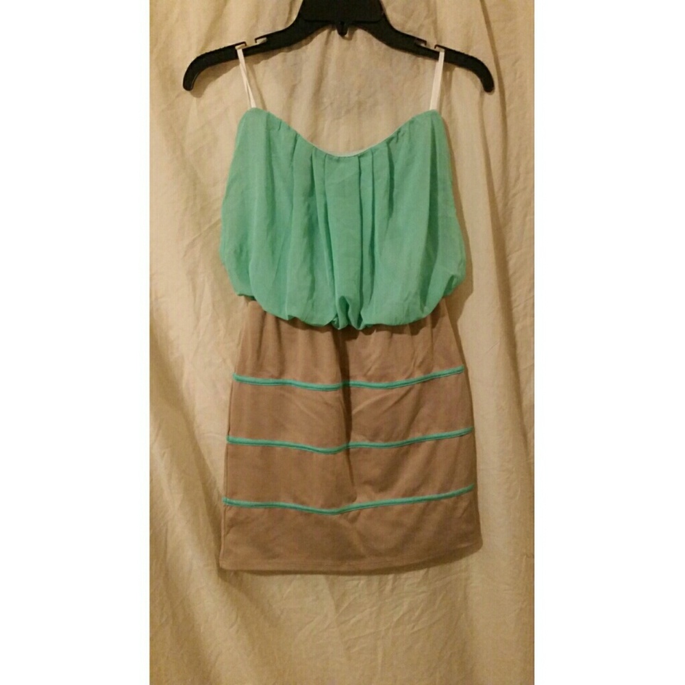 Windsor strapless Taupe/Mint dress