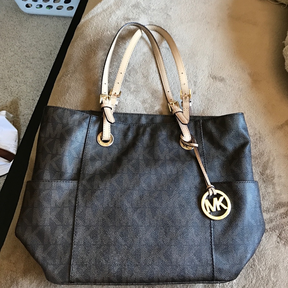 Authentic MK purse - large