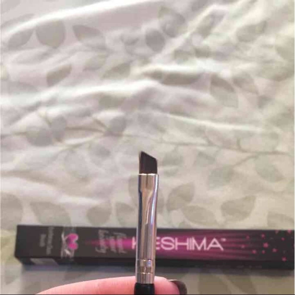 Keshima Duo Eyebrow Brush - Picture 2 of 3