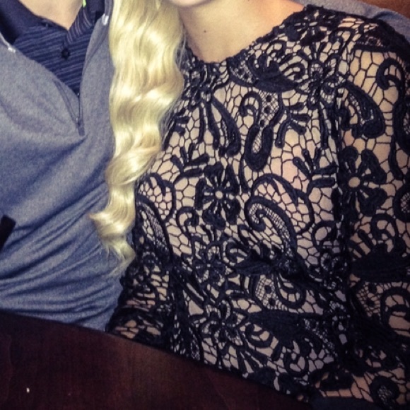 Black dress - Picture 2 of 4