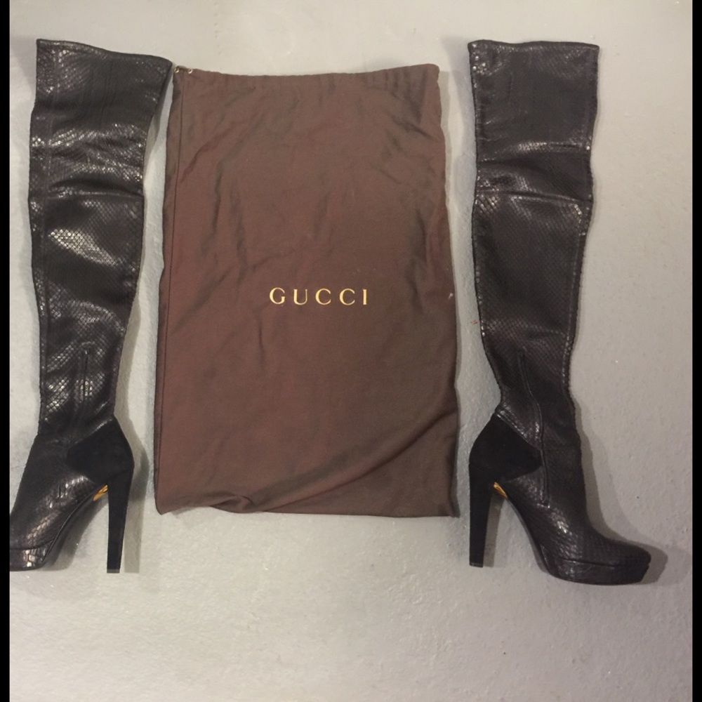 Authentic Gucci python thigh high black boots - Picture 1 of 2