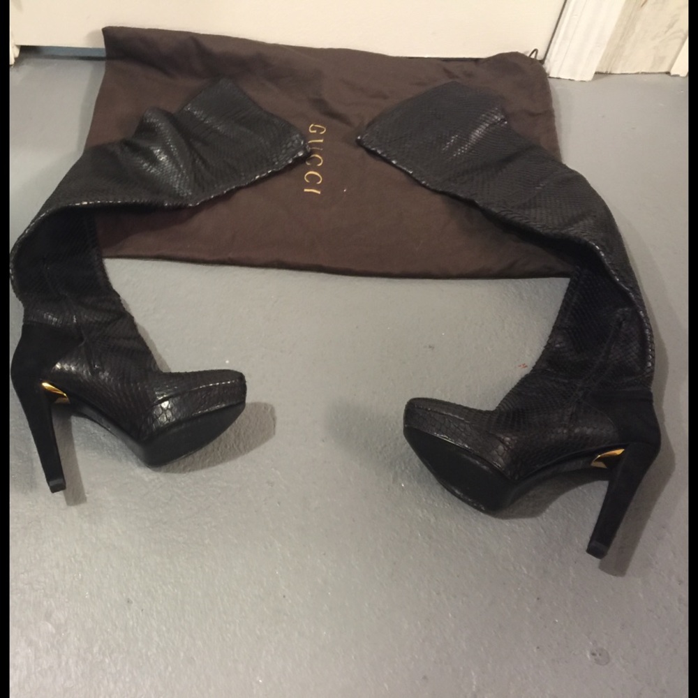 Authentic Gucci python thigh high black boots - Picture 2 of 2