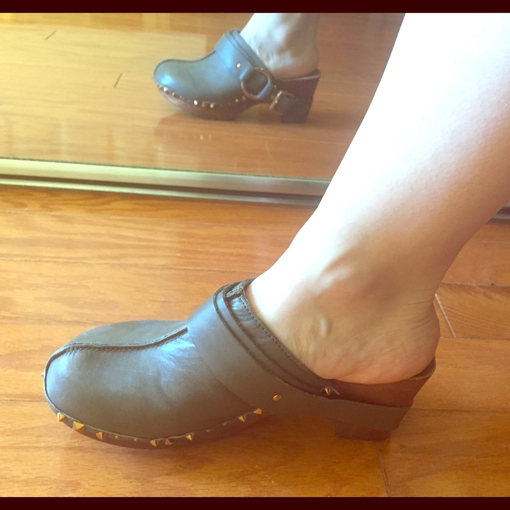 Matt Bernson leather studded clogs!