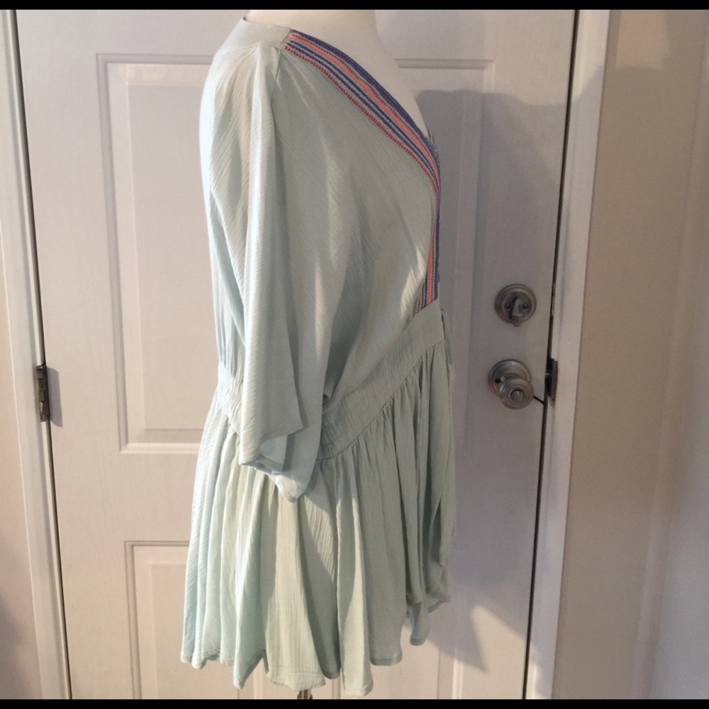 Super cute shirt - Picture 3 of 4