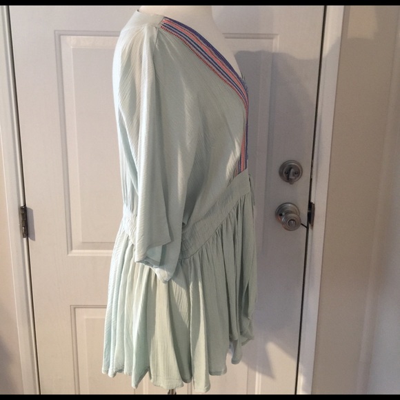 Super cute shirt - Picture 3 of 4