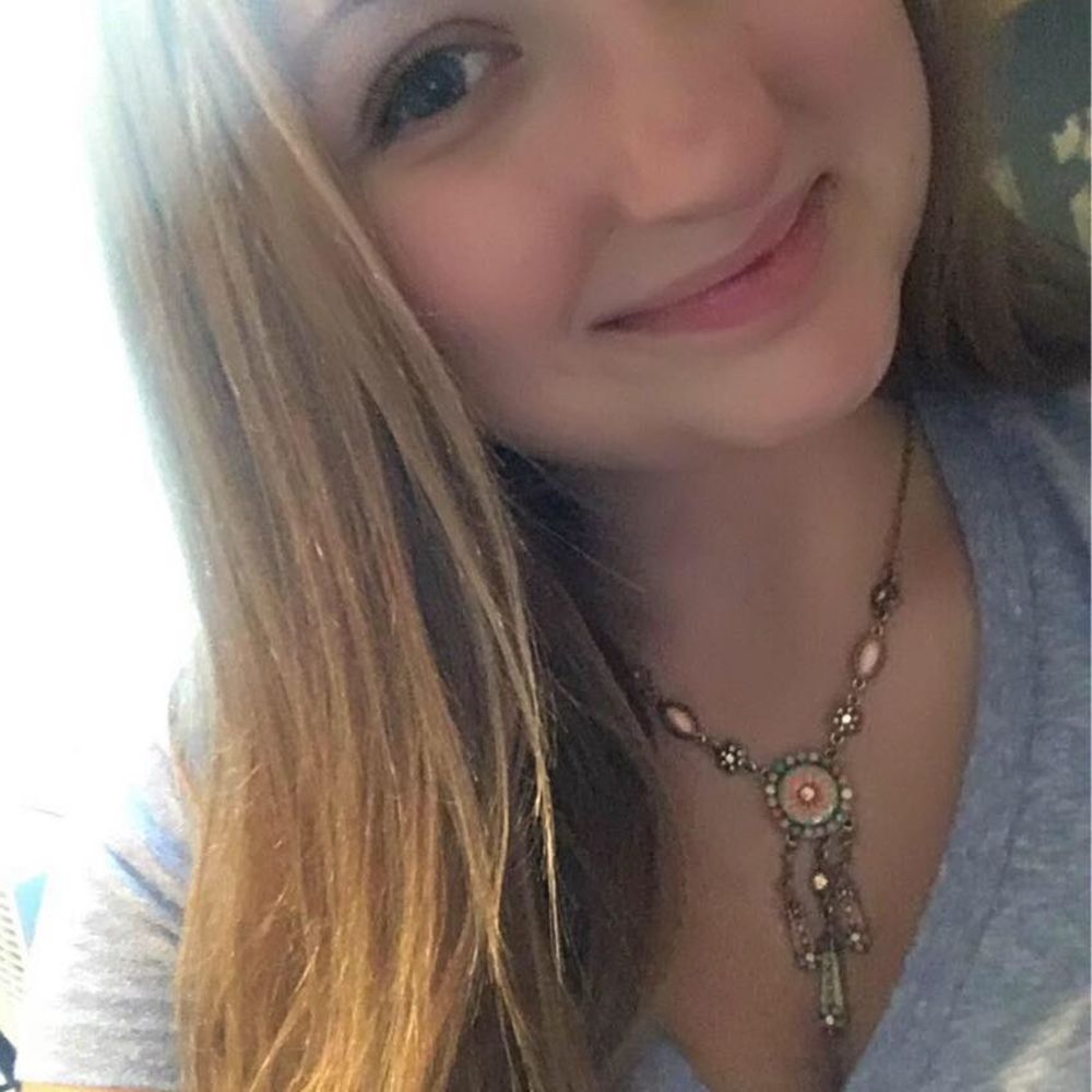 Meet your Posher, Abby