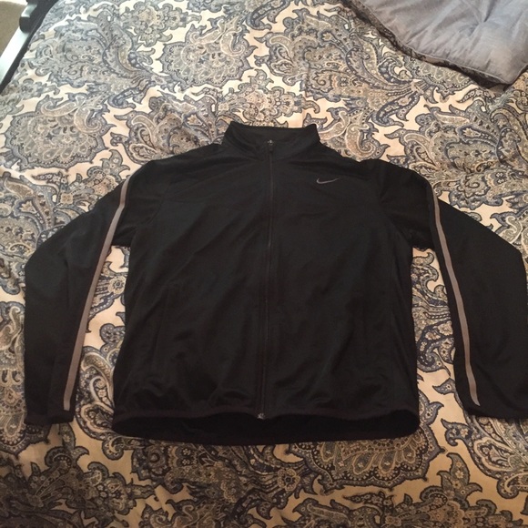 nike men's epic jacket