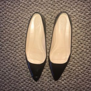 Jcrew SZ 6 black patent leather point toe flats.