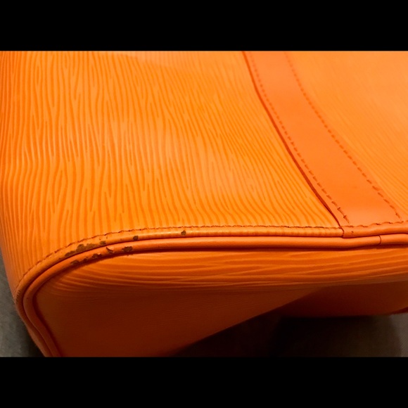 Louis Vuitton Mandarin EpiLeather Keepall45 Duffel - Picture 6 of 8