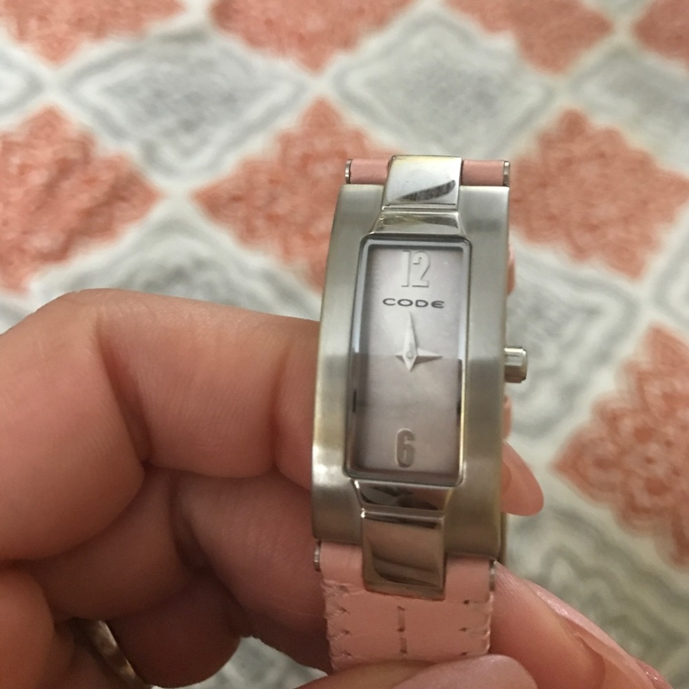Code watch - Picture 3 of 3