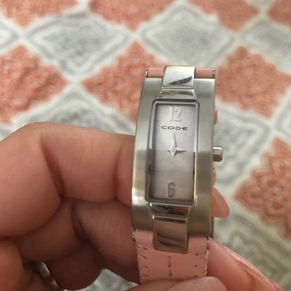 Code watch - Picture 3 of 3