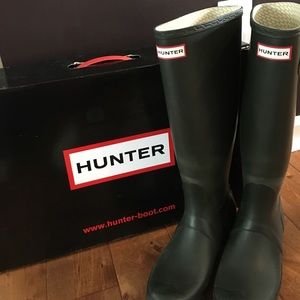 Hunter Tall Rain boots