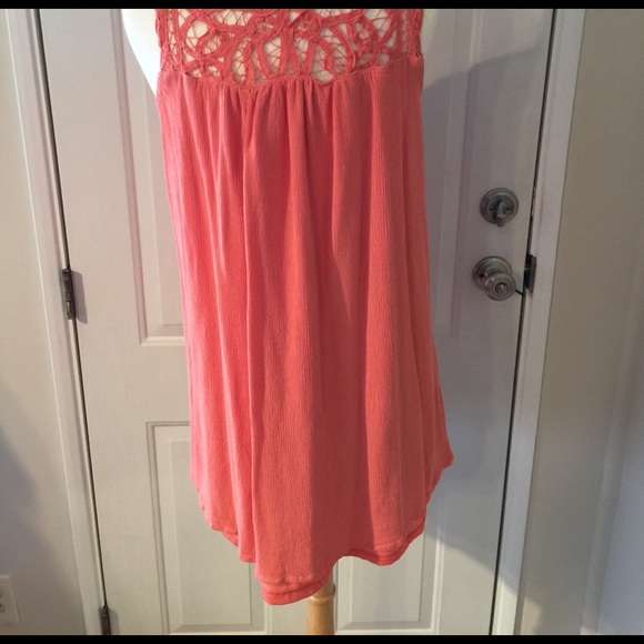 Peach short dress - Picture 3 of 3