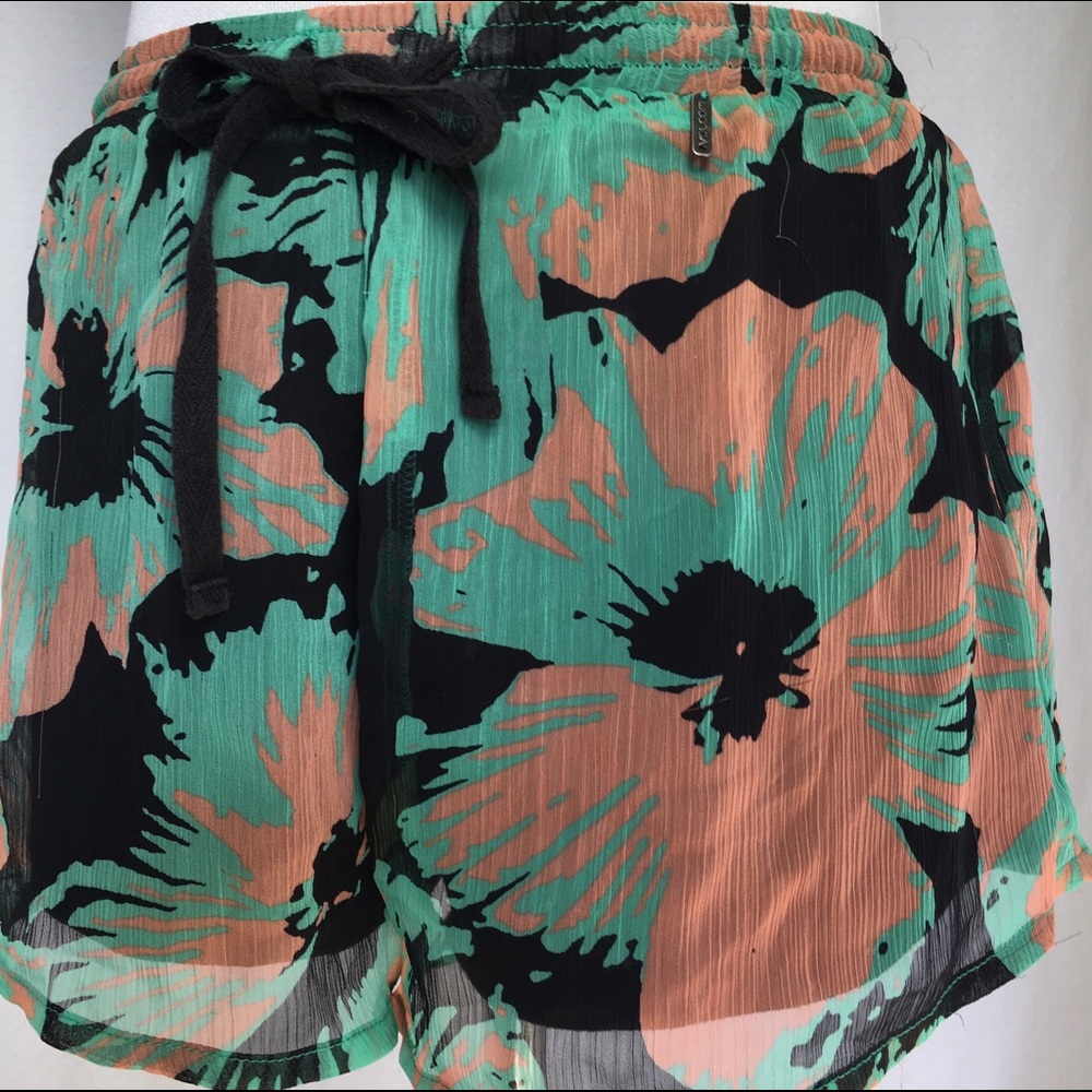 SOLD Volcom Shorts