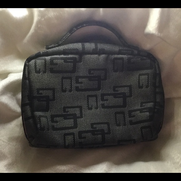 👛Guess Mini Purse 👛 - Picture 2 of 8