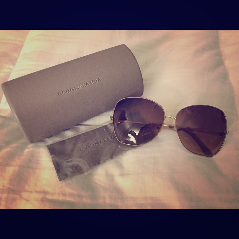 BCBG -Amber faded lenses with an oversized frame!!