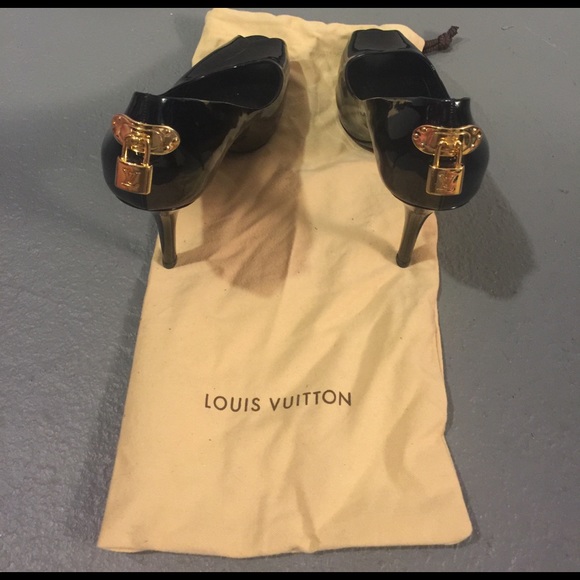 Shoes - Picture 3 of 3