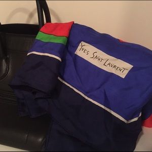 Gorgeous, authentic YSL patterned silk scarf✨