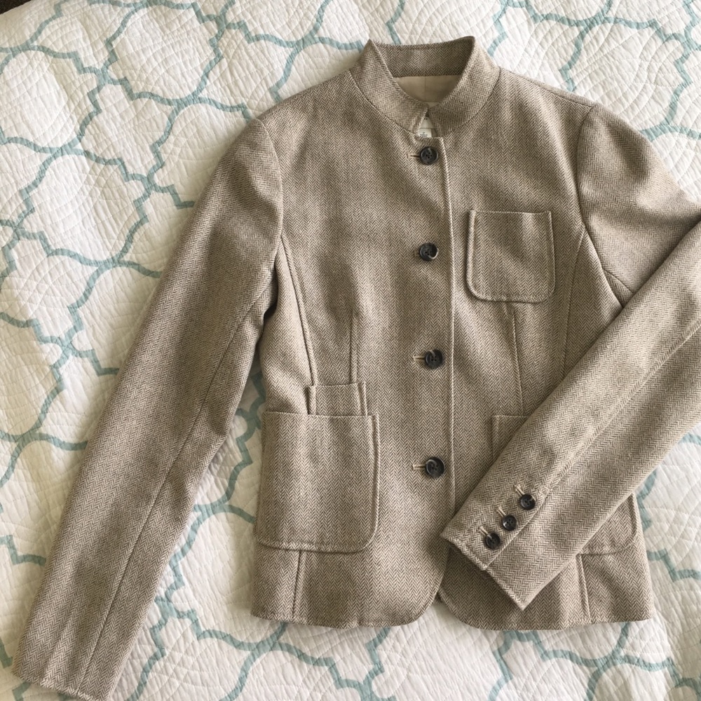 Tan houndstooth blazer