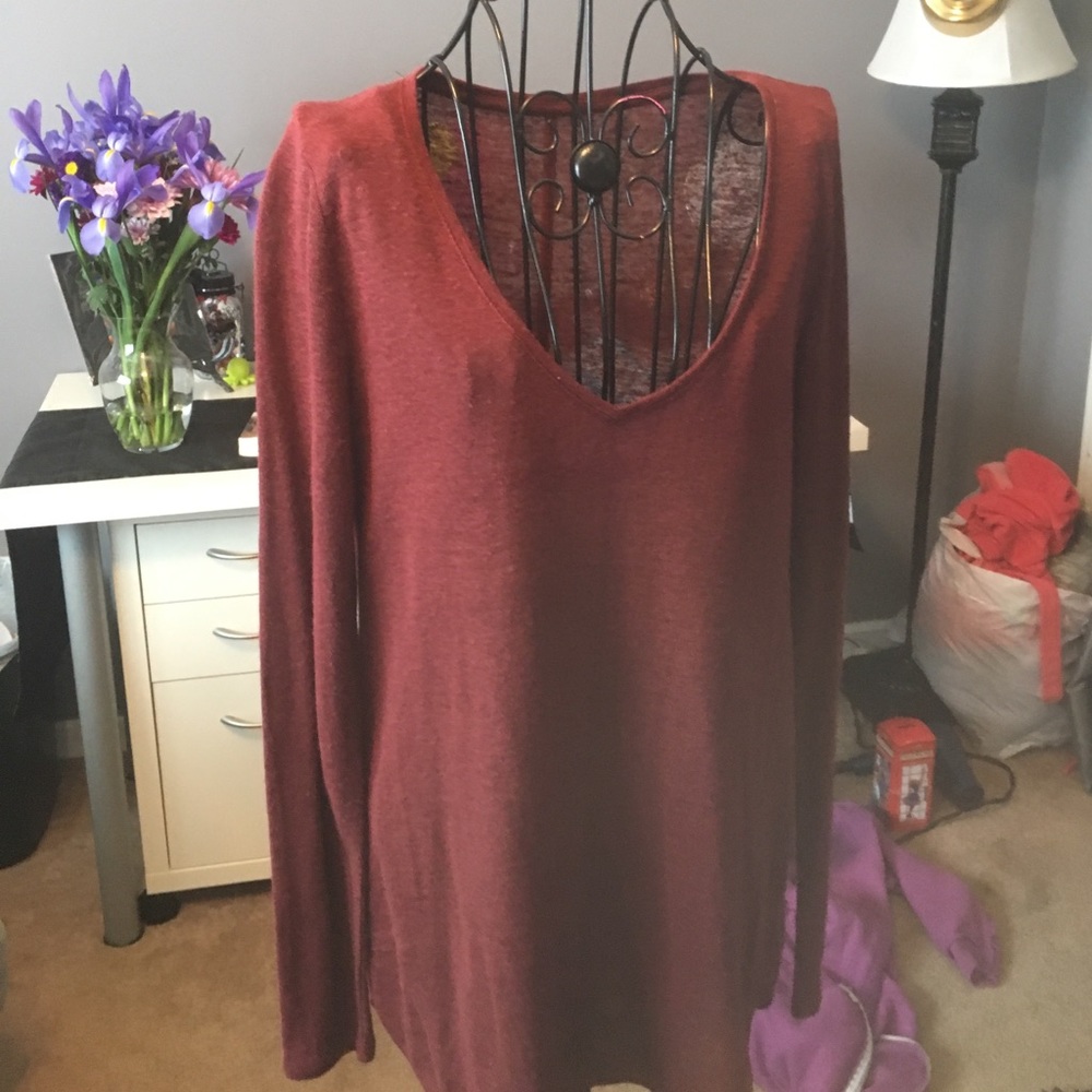 Maroon long sleeve shirt