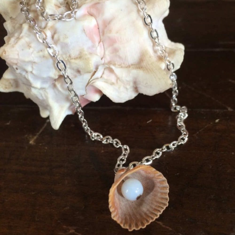 Shell & Pearl Necklace Handmade