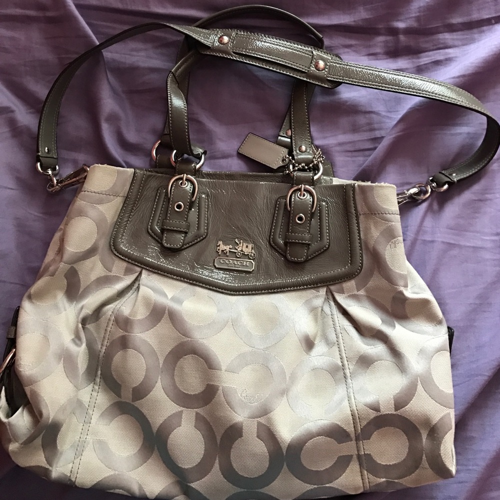COACH PURSE.