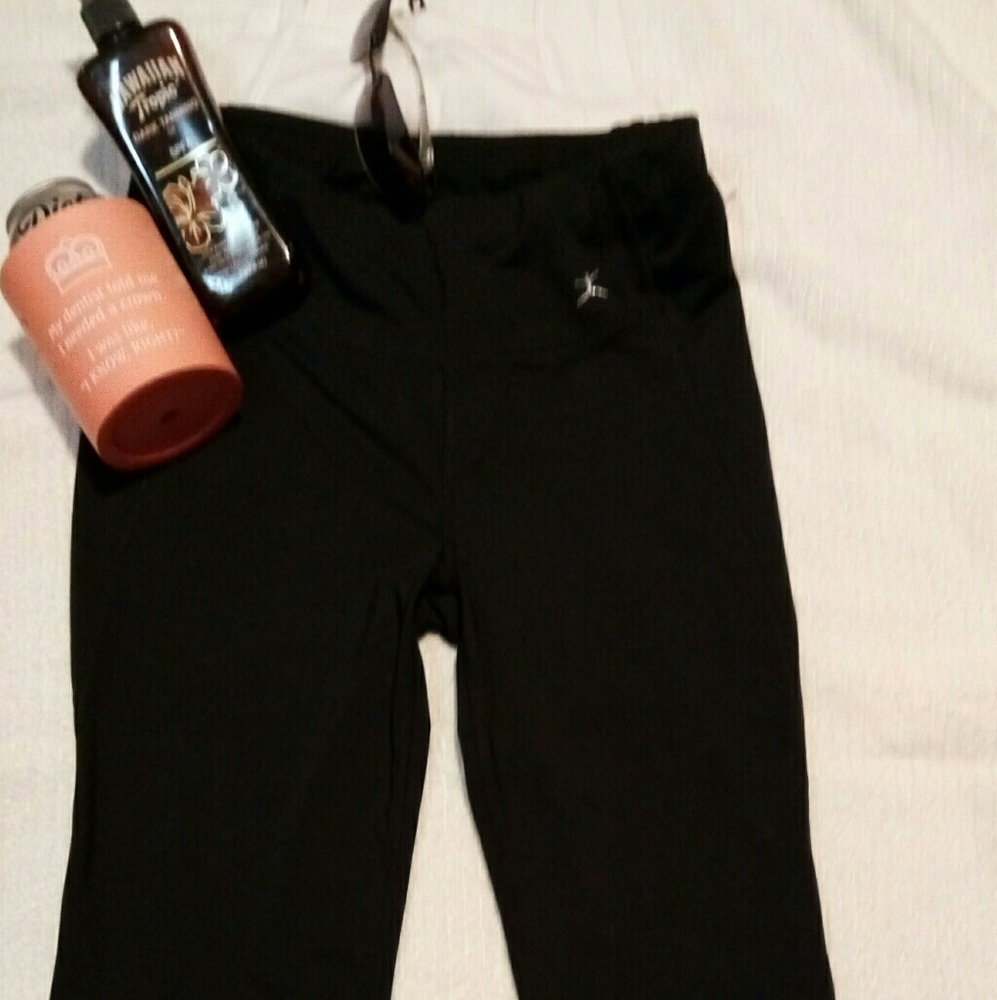 DANSKIN JOGGING CAPRI'S