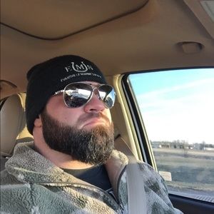 Meet your Posher, Travis