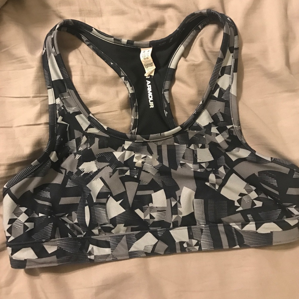 sports bra