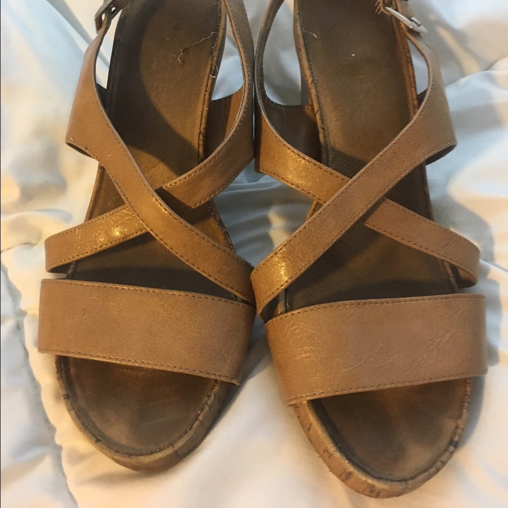 AEROSOLES Brown Wedges Size 8