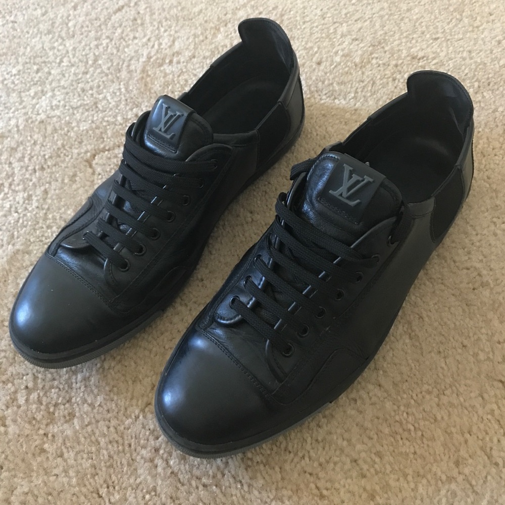 Men's authentic LV sneakers