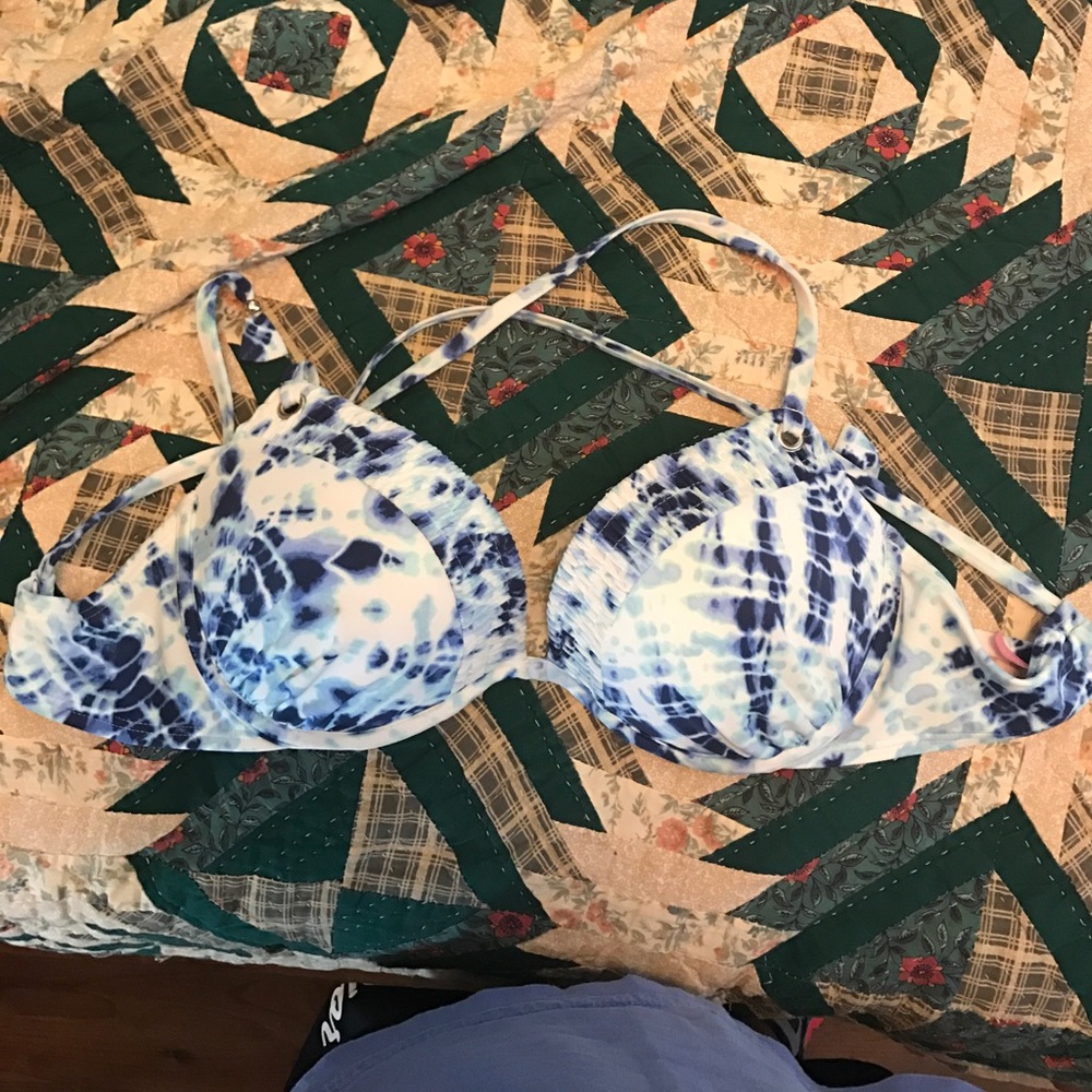 36C Victoria's Secret tie dye bikini top