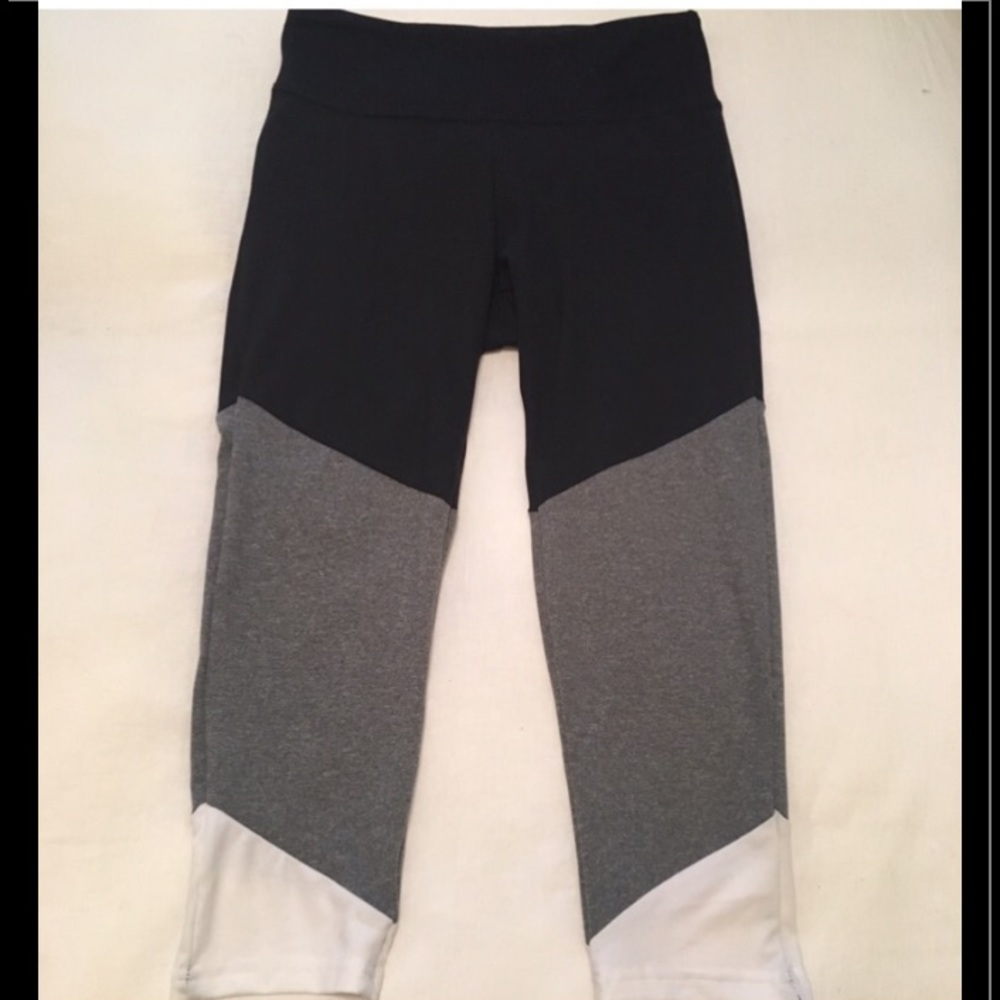 Marika Balance Collection Cropped Leggings Small