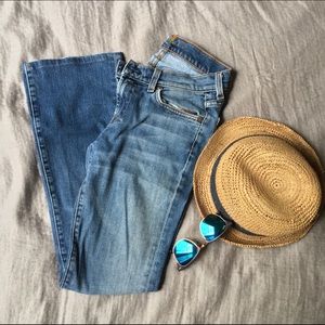 7 For All Mankind Bootcut Jean (EUC)(27)