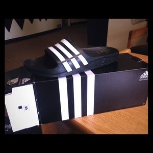 Adidas Duramo Slides