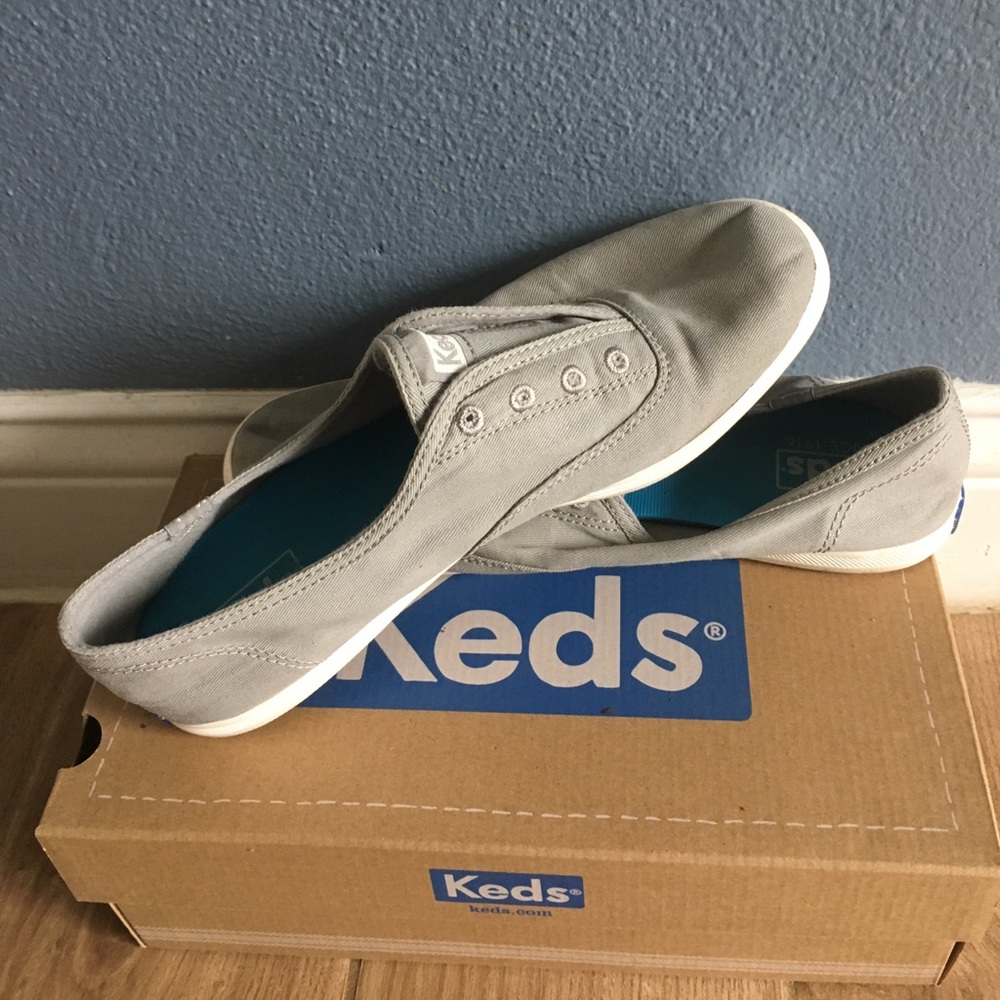 Keds in Grey